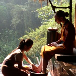 Thai massage 60 mins